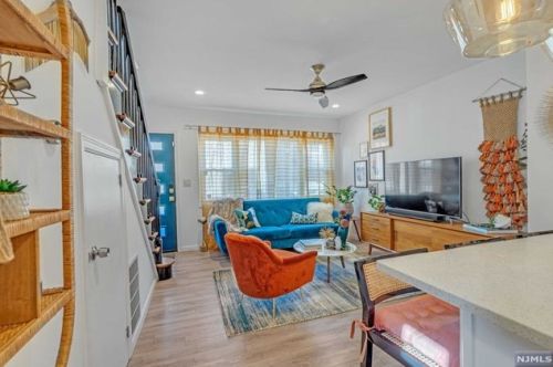 3104 Summit Ave, Union City NJ  07087-2415 exterior