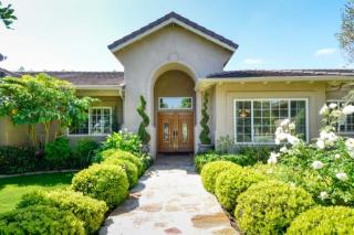 222 Sky Country Ct, Fallbrook CA  92028-4163 exterior