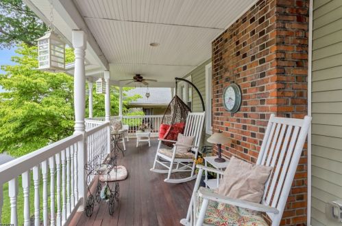 216 Whitford Ave, Nutley, NJ 07110-1836