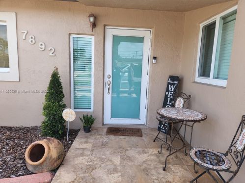 7892 170th Ter, Hialeah, FL 33015-3810
