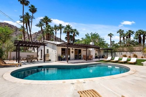 46500 Cameo Palms Dr, La Quinta CA  92253-2016 exterior