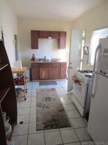 3095 J St, San Diego CA 92102-4411 exterior