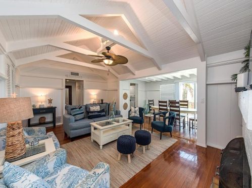 50 Aberdeen Ave, Fort Myers Beach, FL 33931-4202