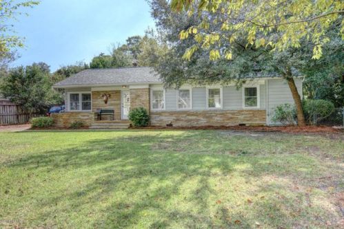 5014 Pine St, Wilmington, NC 28403-7033