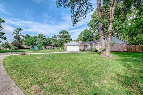 8311 Heaton Hall St, Humble, TX 77338-1920