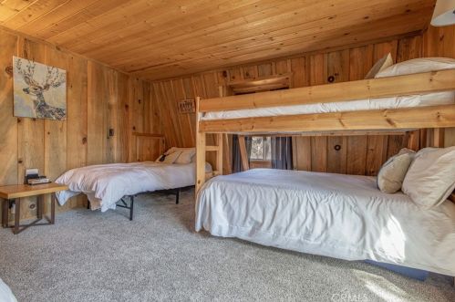 437 Gold Mtn Dr, Big Bear City CA  exterior