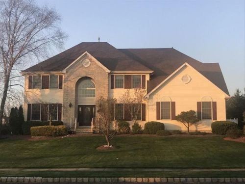 187 Pin Oak Rd, East Freehold, NJ 07728-9313