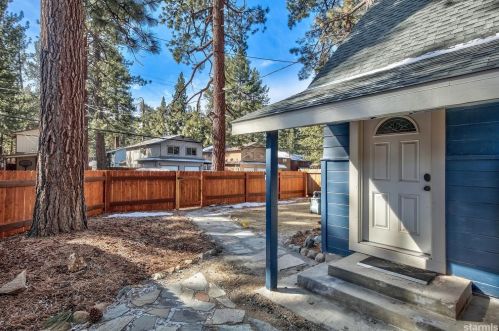 957 San Francisco Ave, South Lake Tahoe, CA 96150-7964