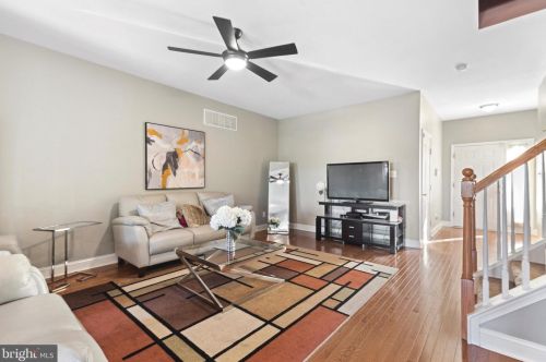 719 Cedar Ln, Norristown, PA 19401-4130