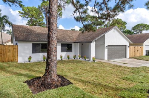 867 Sunflower Ave, Delray Beach, FL 33445-1916