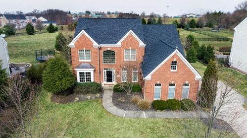 113 Clover Ln, Gibsonia, PA 15044-8918