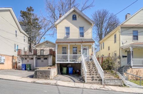 43 John St, Middletown, NY 10940-4941