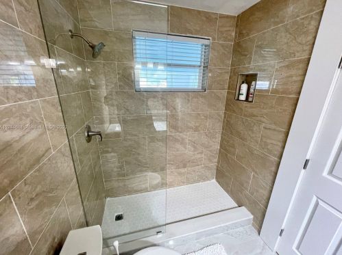 325 4 Ave, Dania Beach FL  33004-2723 exterior