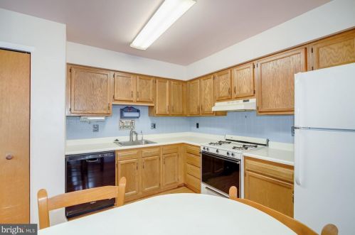 137 Fellowship Ln, Harrison Township NJ  08062-2207 exterior