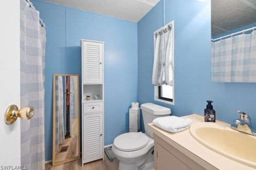 26248 Queen Mary Ln, Bonita Springs FL  34135-6536 exterior