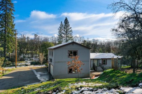 18572 Justice Ct, Grass Valley, CA 95945-8688