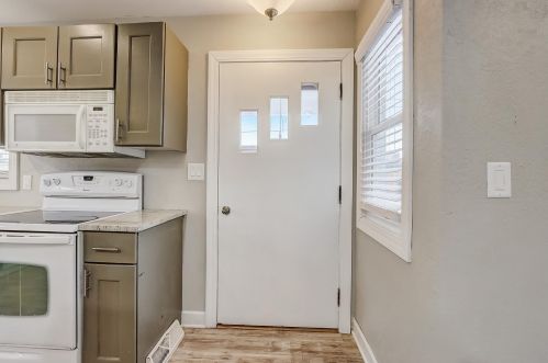 715 Market St, Watertown, WI 53094-4751