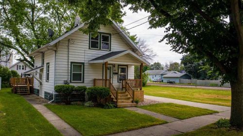 415 13th Ave, Green Bay, WI 54303-1743