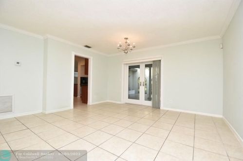 2131 52nd Ave, Hollywood FL  33021-3308 exterior