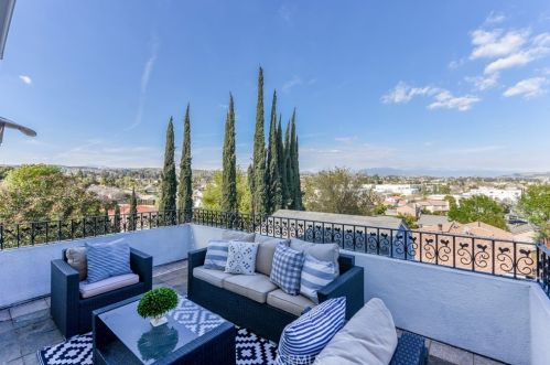 568 Avenida Esplendor, Walnut CA  91789-2684 exterior