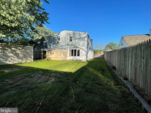 35 Republic Ave, Norristown, PA 19403-2867