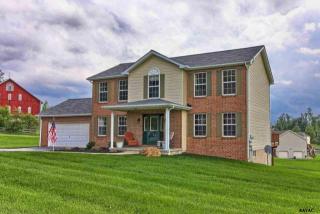 425 Glenville Rd, Hanover, PA 17331-8139