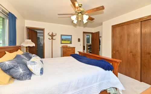 2490 Graylog Ln, Waukesha WI  53151-2924 exterior