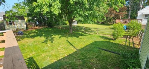 90 Wellman Rd, Manchester CT  06040-5542 exterior