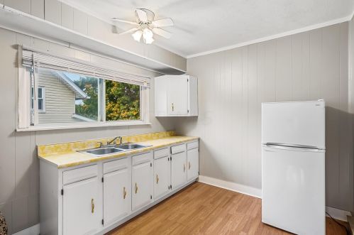 261 Elm St, Marion OH  43302-4218 exterior