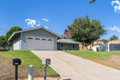 7721 Big Rock Dr, Riverside, CA 92509-5217