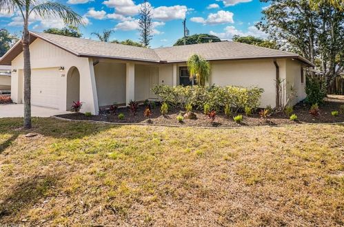 27880 Carl Cir, Bonita Springs, FL 34135-5714