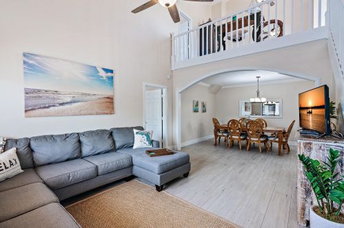 680 Bella Vista Ct, Jupiter, FL 33477-5561