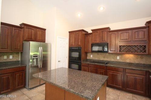 35727 31st Ave, Phoenix AZ  85086-2234 exterior