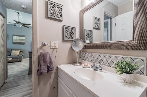 3229 Seven Springs Blvd, New Port Richey FL  34655-3351 exterior