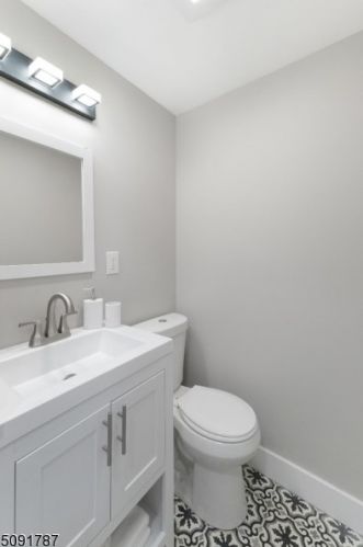 128 Brookside Ave, Irvington NJ  07111-3303 exterior