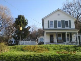 56 Walnut St, Lowellville OH  44436-1156 exterior