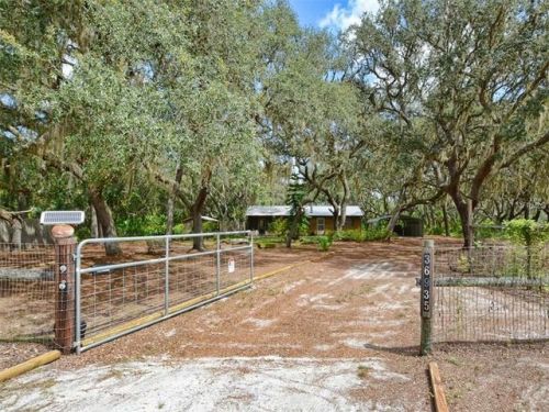 36935 Penny Ln, Umatilla, FL 32784-8340