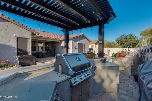 681 Wildhorse Dr, Chandler AZ 85286-6139 exterior