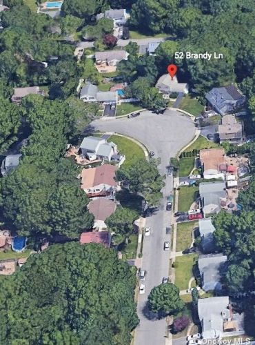 52 Brandy Ln, Lake Grove, NY 11755-2329