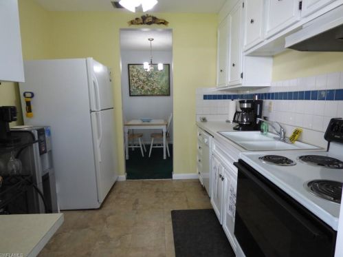 5 Meadow Rue Ct, Lehigh Acres FL  33936-7303 exterior