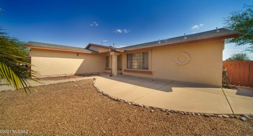 6176 Truman Dr, Tucson, AZ 85746-3336