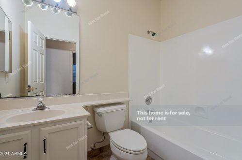 254 Amoroso Dr, Gilbert AZ 85233-7204 exterior