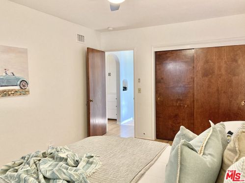 2695 Eucalyptus Ave, Long Beach CA  90806-2513 exterior