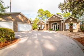 8919 Bay Point Dr, Elberta, AL 36530-6555