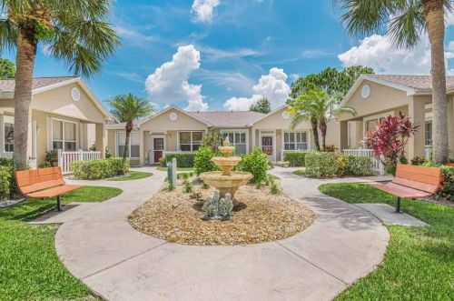 523 San Remo Cir, Fort Pierce, FL 34986-1720
