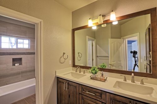 2880 Vista Del Valle, Morgan Hill CA  95037-3952 exterior