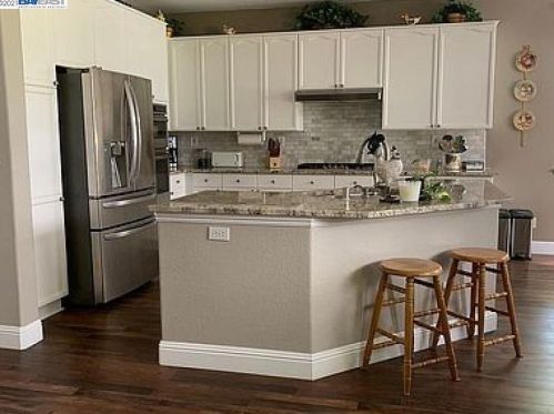 6521 Young Oak Ct, Citrus Heights CA  95662-6007 exterior