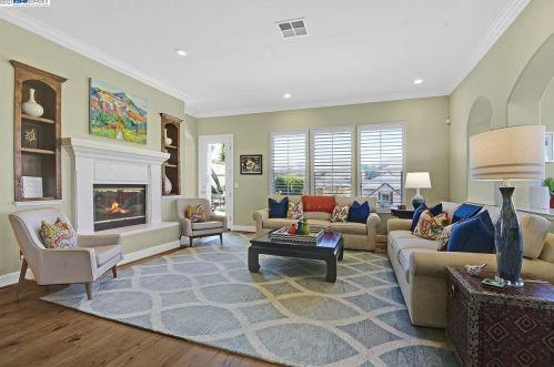 10890 Inspiration Cir, Pleasanton CA 94568-5560 exterior