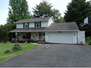 1101 Kenneth Dr, Endicott, NY 13760-1315