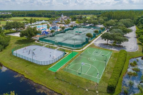 19018 Fishermans Bend Dr, Lutz FL  33558-9753 exterior